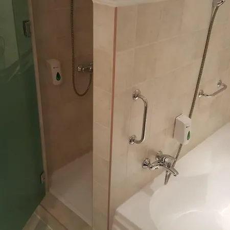 Apartment & *